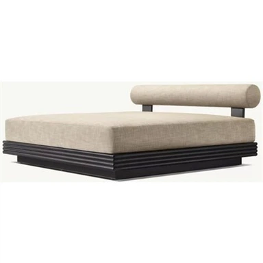 سرير نهار مزدوج في الهواء الطلق